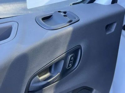 2026 Ford Transit-350 - Photo 6