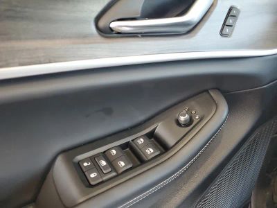 2025 Jeep Grand Cherokee — photo 16 view