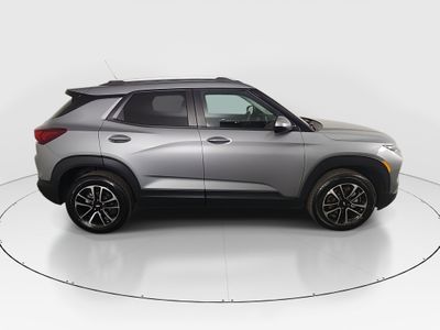 2025 Chevrolet Trailblazer — photo 8 view