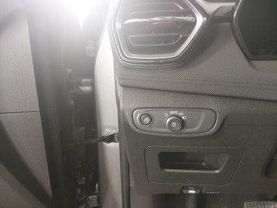 2025 Chevrolet Trailblazer — photo 13 view