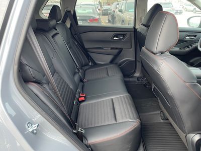 2026 Nissan Rogue - Photo 10