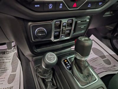 2026 Jeep Wrangler — photo 25 view