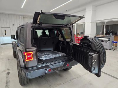 2026 Jeep Wrangler — photo 33 view