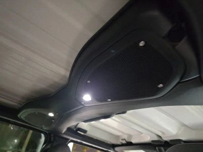 2026 Jeep Wrangler — photo 32 view