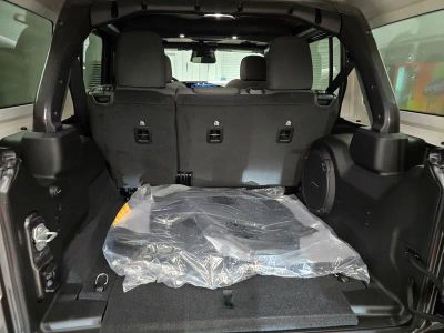 2026 Jeep Wrangler — photo 34 view