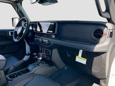 2026 Jeep Wrangler — photo 28 view