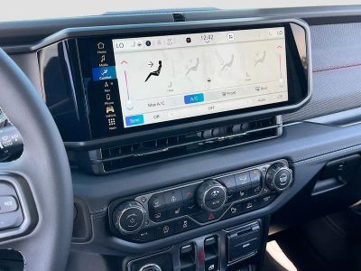 2026 Jeep Wrangler — photo 16 view