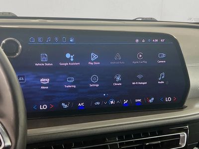 2025 Chevrolet Traverse - Photo 14
