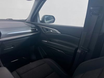2025 Chevrolet Traverse - Photo 21