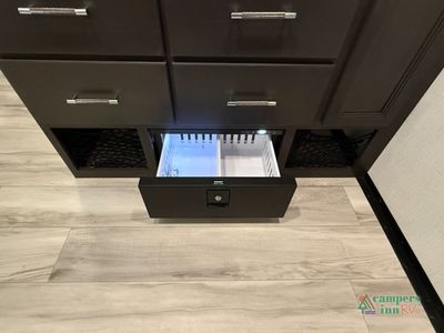 2026 Keystone RV Avalanche - Photo 37