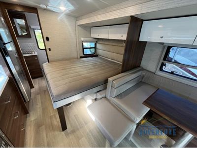 2025 Winnebago Navion - Photo 10