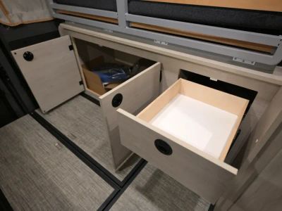 2027 Winnebago SOLIS — photo 21 view