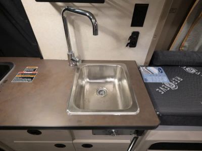 2027 Winnebago SOLIS — photo 11 view