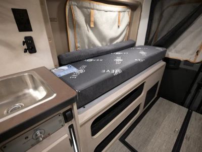 2027 Winnebago SOLIS — photo 12 view