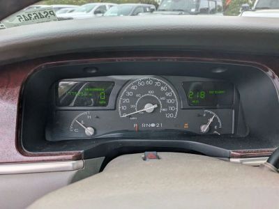 2005 Lincoln Town Car — photo 13 view