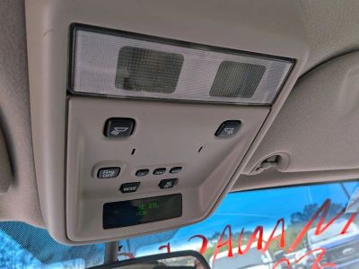 2005 Lincoln Town Car — photo 14 view