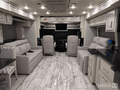 2026 Fleetwood Discovery LXE - Photo 6
