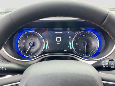 2026 Chrysler Pacifica — photo 12 view