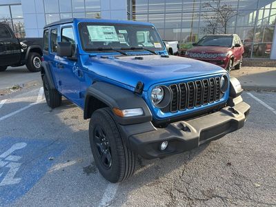 2026 Jeep Wrangler - Photo 3