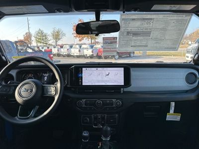 2026 Jeep Wrangler - Photo 12