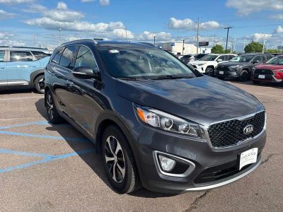 2016 Kia Sorento — rear three-quarter view