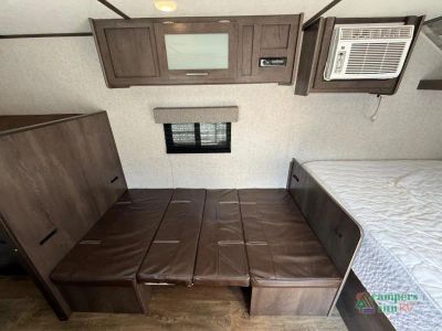 2021 Dutchmen RV Coleman — photo 21 view