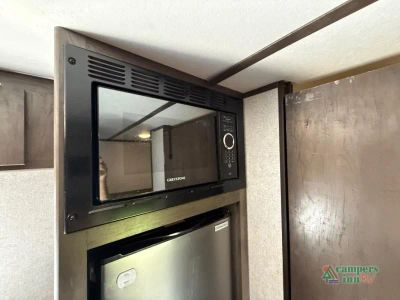 2021 Dutchmen RV Coleman — photo 12 view