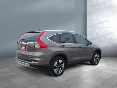 2015 Honda CR-V — engine compartment view