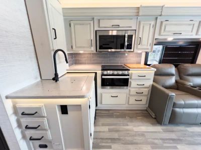 2023 Jayco PRECEPT — photo 8 view