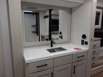2026 Grand Design Solitude - Photo 15