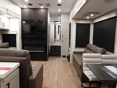 2026 Grand Design Solitude - Photo 6