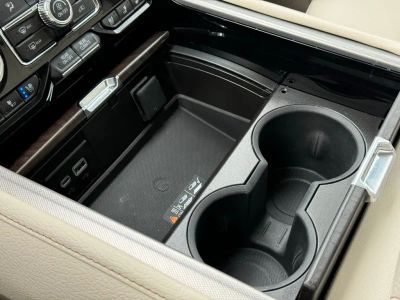 2024 GMC Yukon XL - Photo 37
