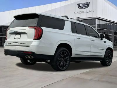 2024 GMC Yukon XL - Photo 7