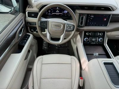 2024 GMC Yukon XL - Photo 17