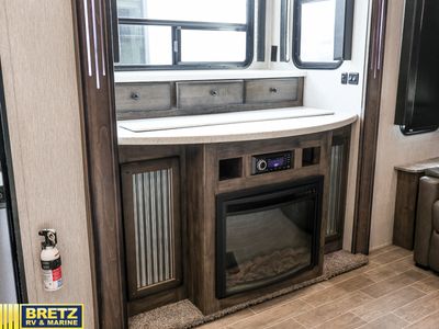2019 Heartland Bighorn Traveler - Photo 13