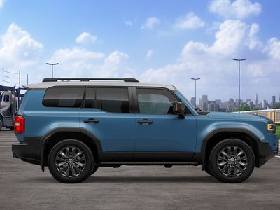 2026 Toyota Land Cruiser - Photo 12