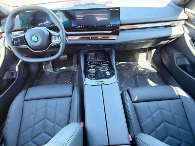 2026 BMW i5 — photo 16 view