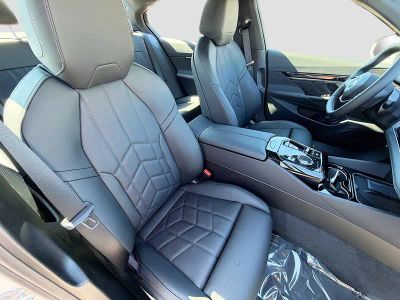 2026 BMW i5 — photo 15 view