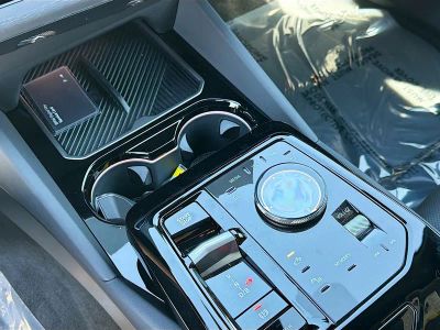 2026 BMW i5 — photo 29 view