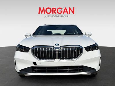 2026 BMW i5 — photo 8 view