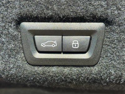 2026 BMW i5 — photo 13 view