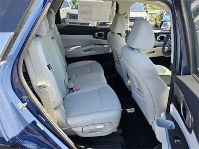 2025 Kia Sorento — photo 11 view