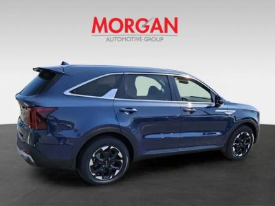 2025 Kia Sorento — photo 10 view