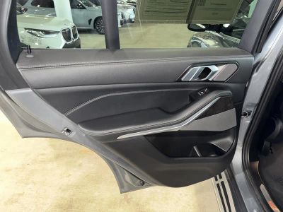 2024 BMW X5 — photo 16 view