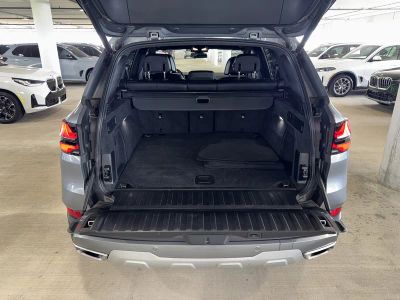 2024 BMW X5 — photo 13 view