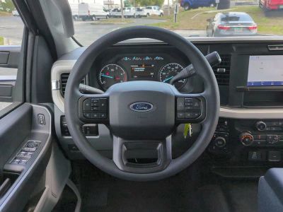 2026 Ford F-250SD — photo 16 view