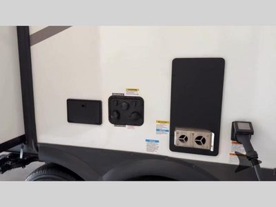 2025 Forest River RV Rockwood Ultra Lite - Photo 15