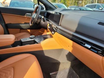 2026 Kia Sportage Plug-In Hybrid — photo 32 view