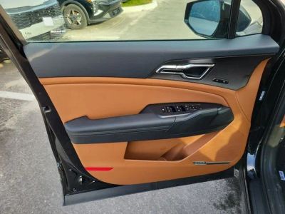 2026 Kia Sportage Plug-In Hybrid — detail view