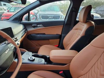 2026 Kia Sportage Plug-In Hybrid — photo 8 view